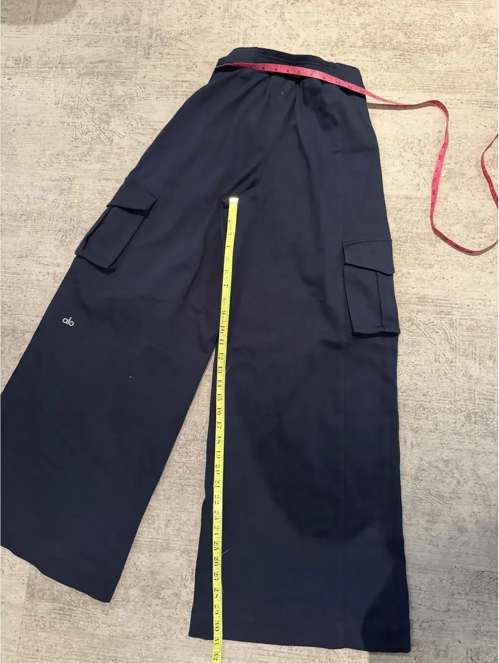 Navy Alo Yoga Show Off Cargo Wide Leg Trouser XS
